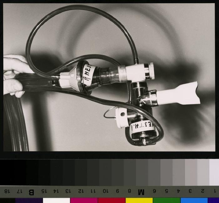 Appareil respiratoire: respirateur Bird.